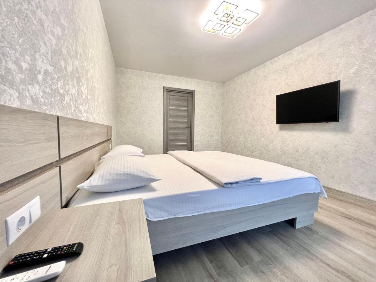 Apartpoltava: Panoramic New Apartments by Korpusnyi Park Exterior photo